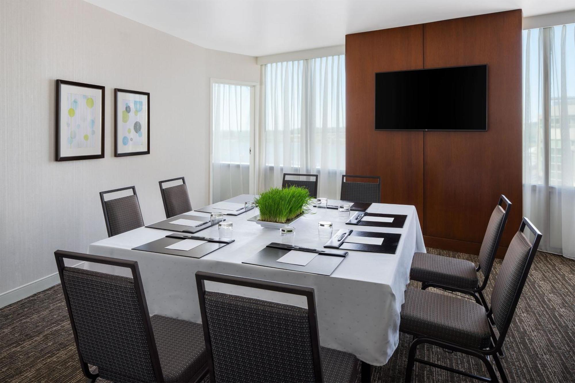 The Westin Washington National Harbor Hotel Exterior photo